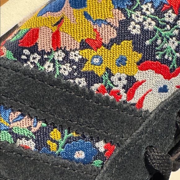 adidas Liberty London Floral Tapestry Suede Stripes Sneakers Size 10 - Picture 14 of 14